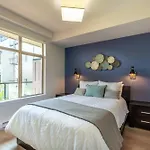 Executive Condo In Old Town