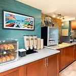 Best Western Plus Inner Harbour Hotel