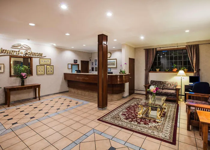 Howard Johnson Hotel By Wyndham Victoria