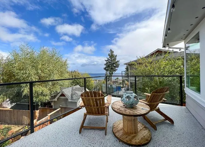 Sunrise Escape - Close To The Beach!