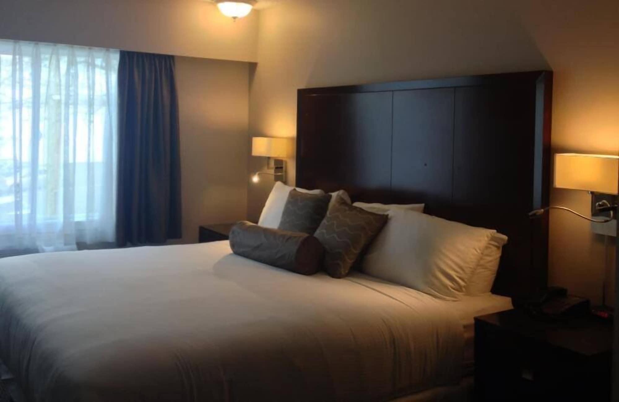Hotel Capital Center