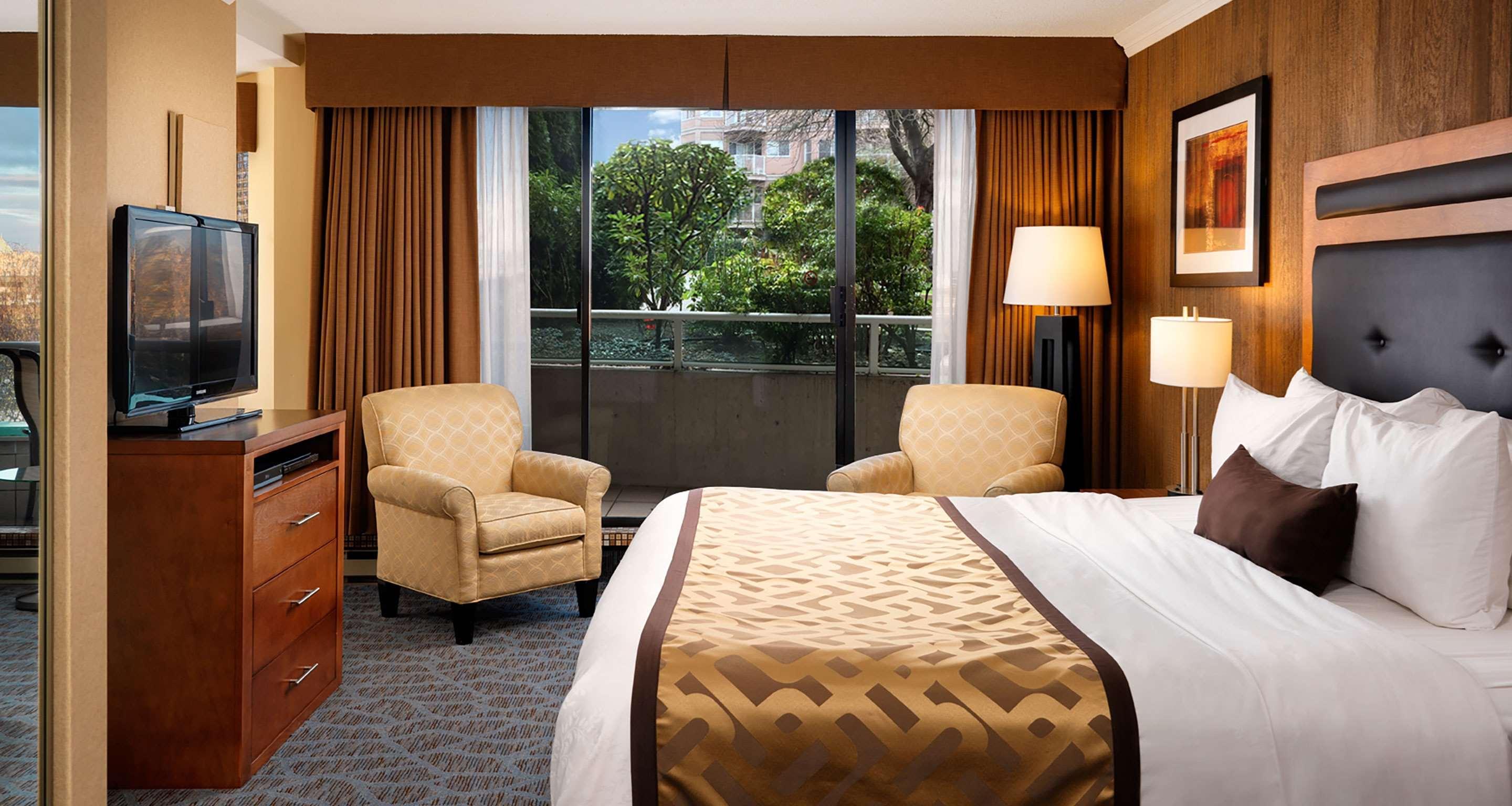 Western Inner Harbour Hotel 3*