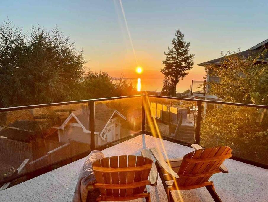 Sunrise Escape - Close To The Beach! Apartment