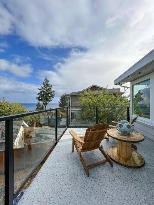 Sunrise Escape - Close To The Beach! Apartment