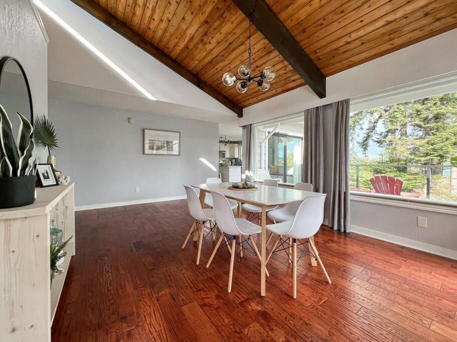 Sunrise Escape - Close To The Beach! * Victoria