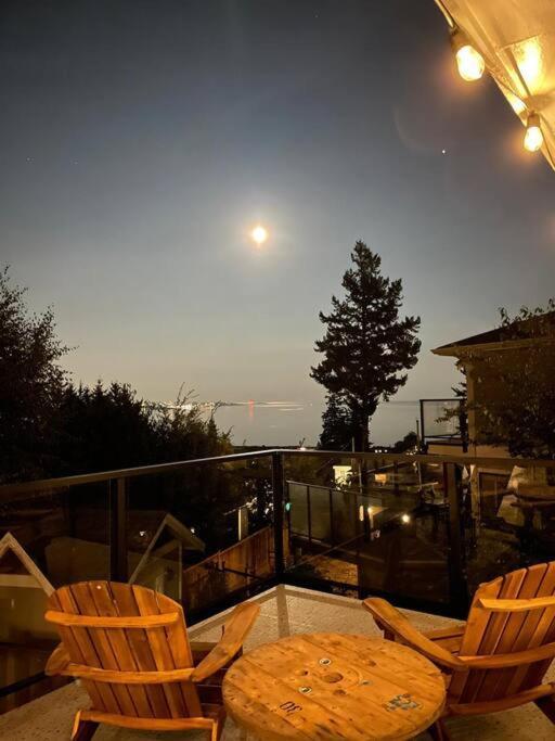 Sunrise Escape - Close To The Beach! *