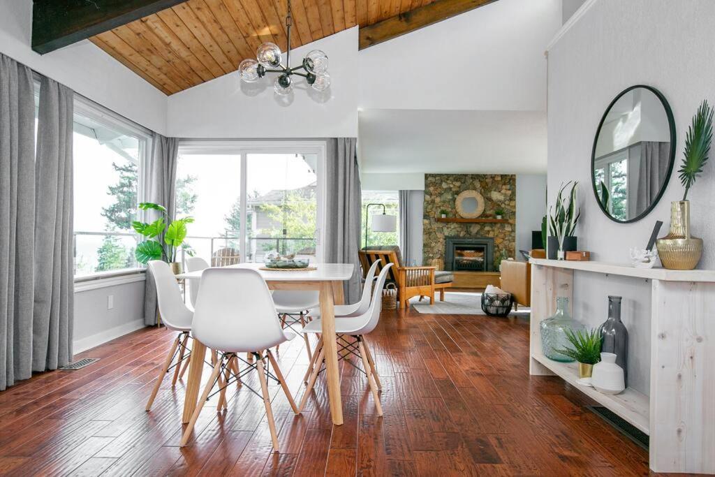 Sunrise Escape - Close To The Beach! *