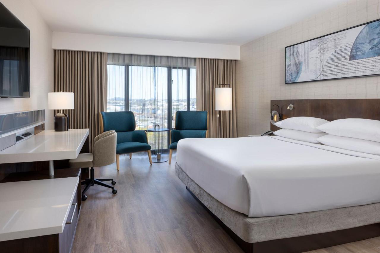 Resort Delta By Marriott Ocean Pointe 4*