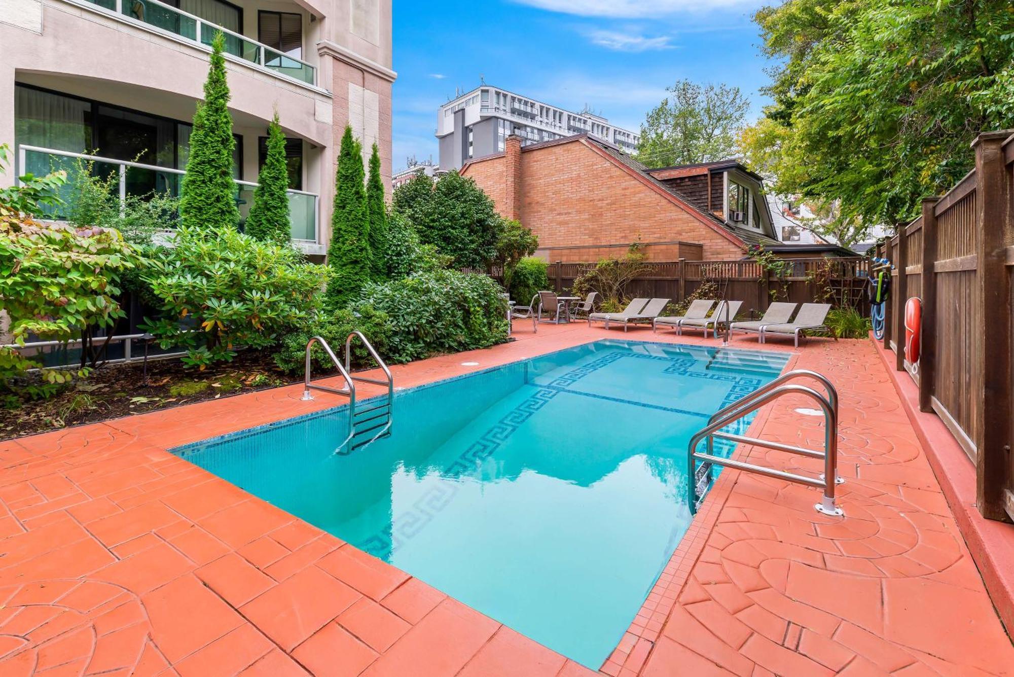 Western Inner Harbour Hotel 3*