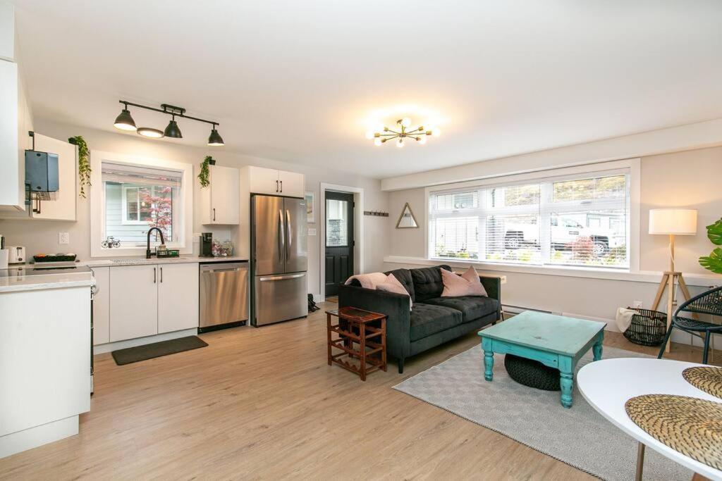 Apartment Stylish 1 Bedroom With Access