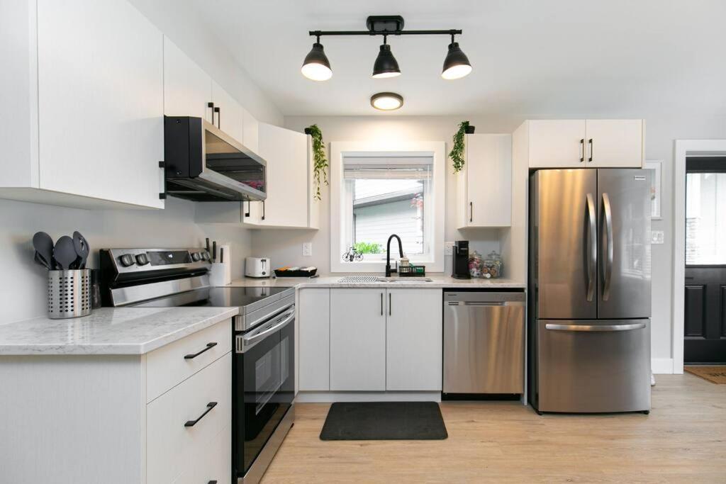 Apartment Stylish 1 Bedroom With Access *