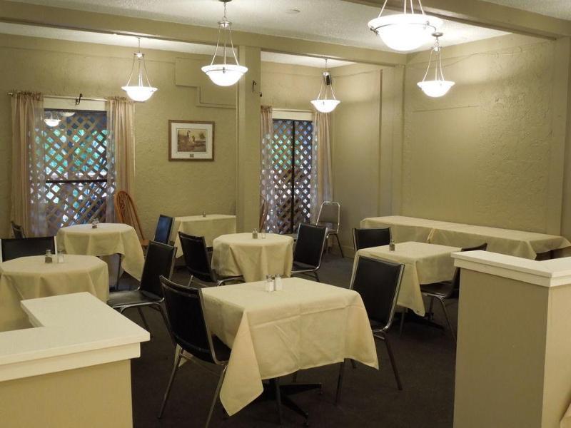 Howard Johnson By Wyndham 3* Victoria