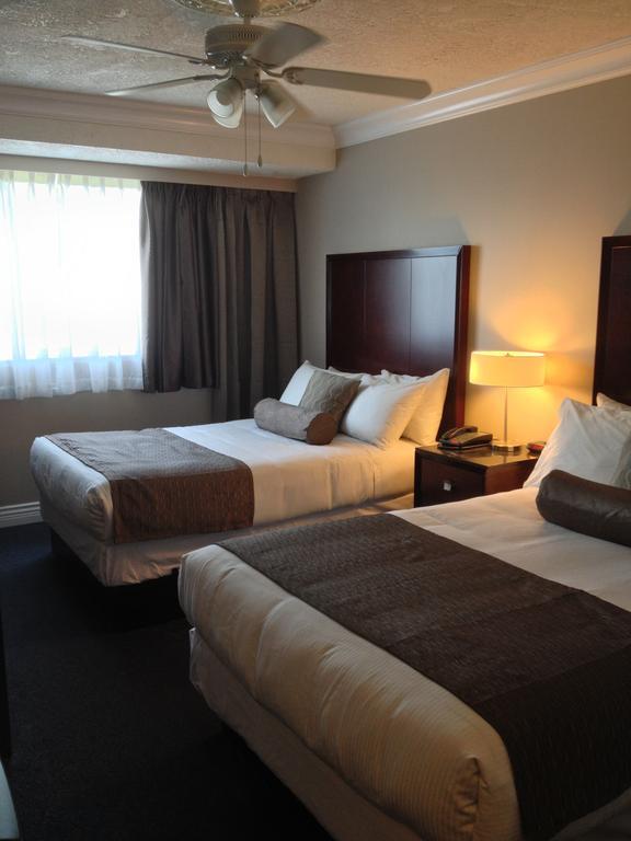 Capital Center 3*