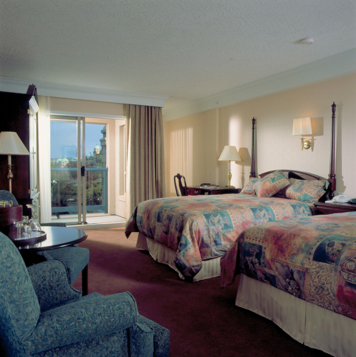Grand Pacific Hotel 4*