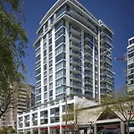 Lovely 1 Bedroom Condo With Free Parking Onsite