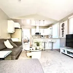 Monthly Furnished Bright Beautiful 3Bedroom Suite