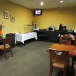 Super 8 Victoria
