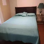 Three Bedroom Near Uvic