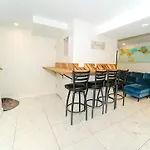 Illuminati Guest House