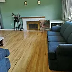 Uvic Family House
