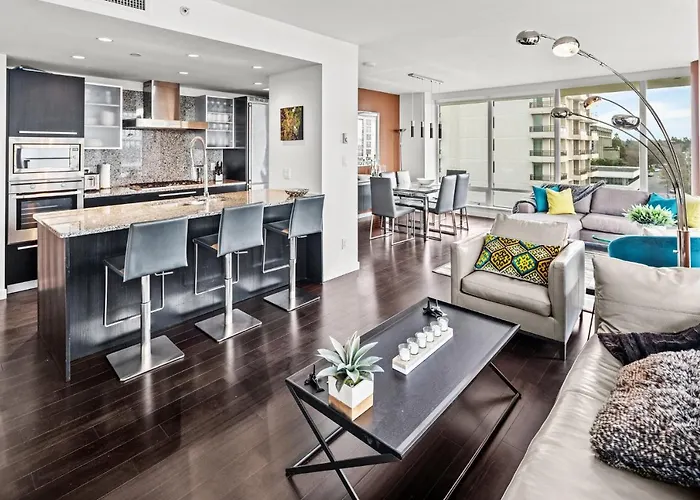 Falls Empress Suite By Iris Properties!