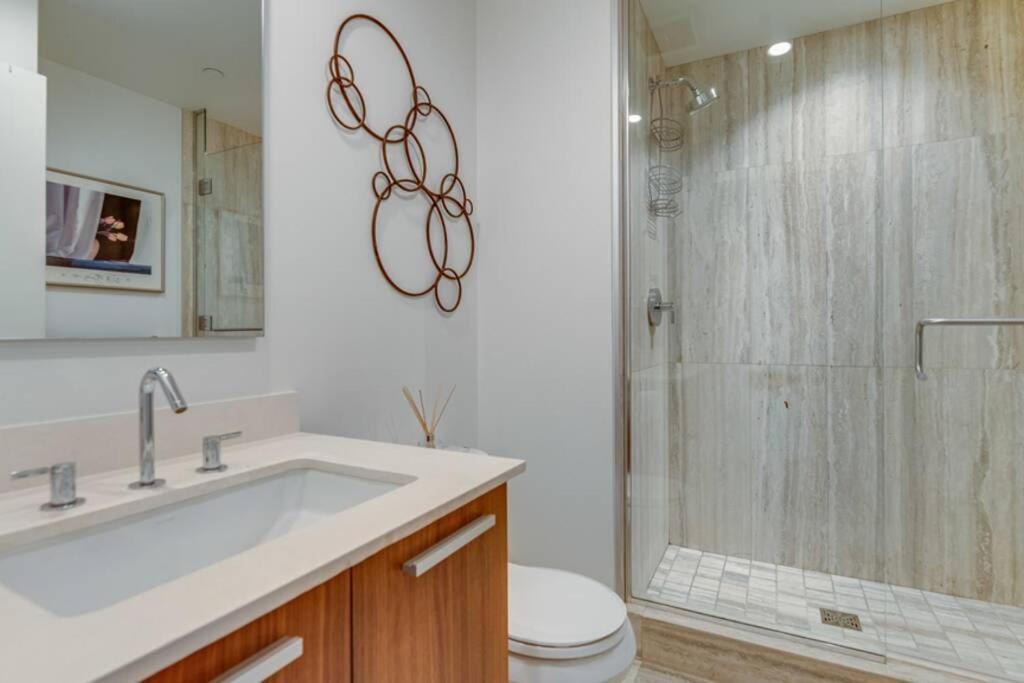 Salish Sights At The Falls- 2 Bed W/stunning Views Apartment Victoria