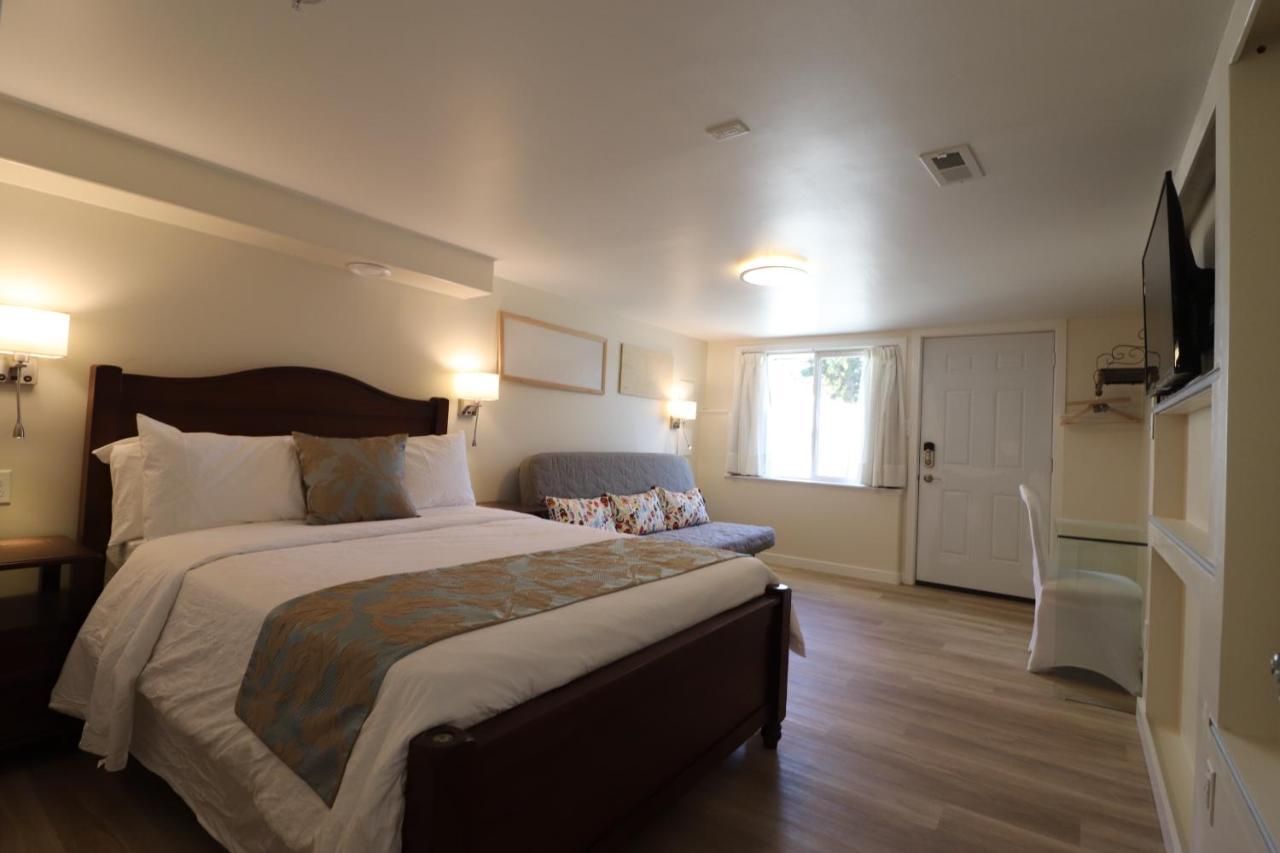 Gorge Waterway Vacation Homestay