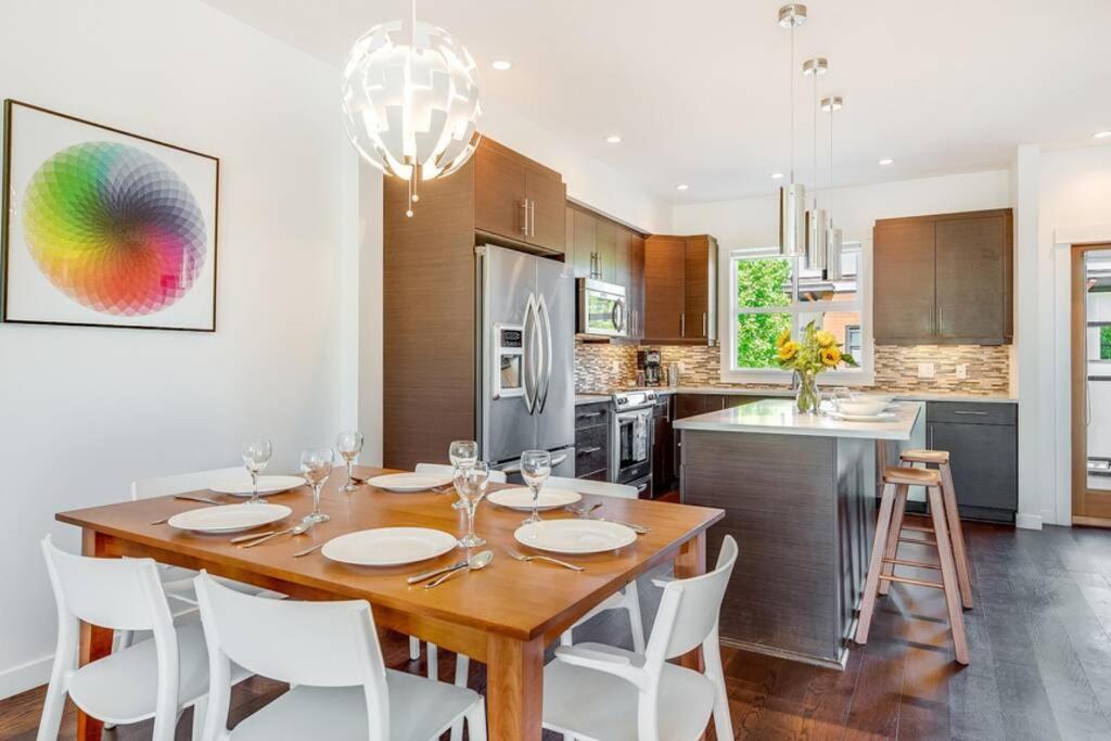 Holiday home Cedar Hill Sunlit - Bright Spacious & Modern *