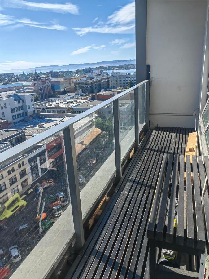 Lovely 1 Bedroom *