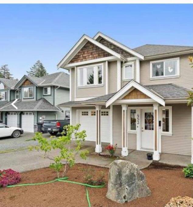 1 Bedroom In Langford. Apartment