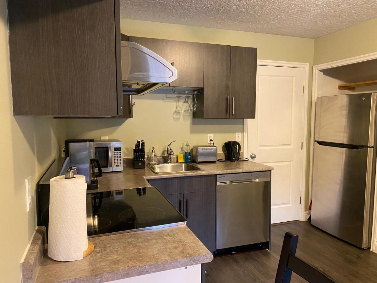 1 Bedroom In Langford. Apartment *