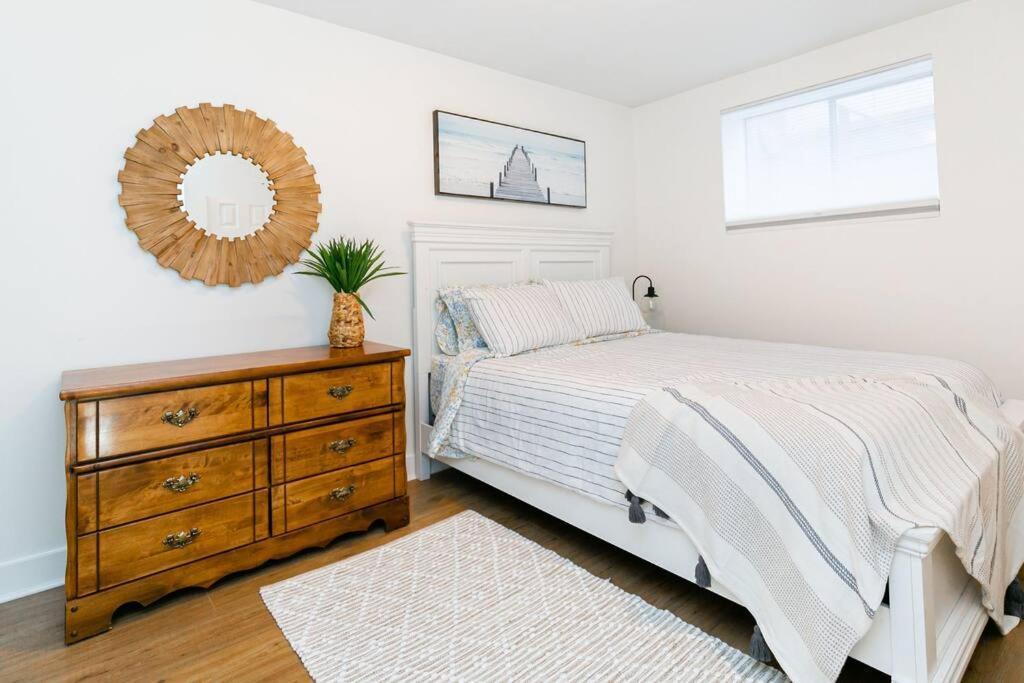 Charming Two-bedroom Getaway With Large Private Yard