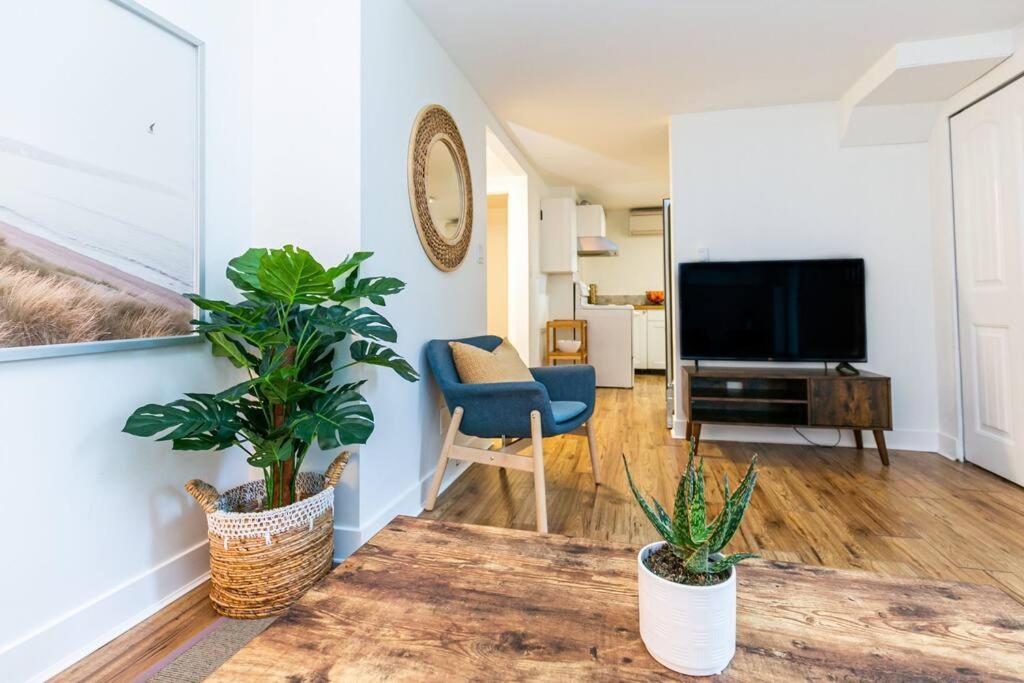 Charming Two-bedroom Getaway With Large Private Yard *