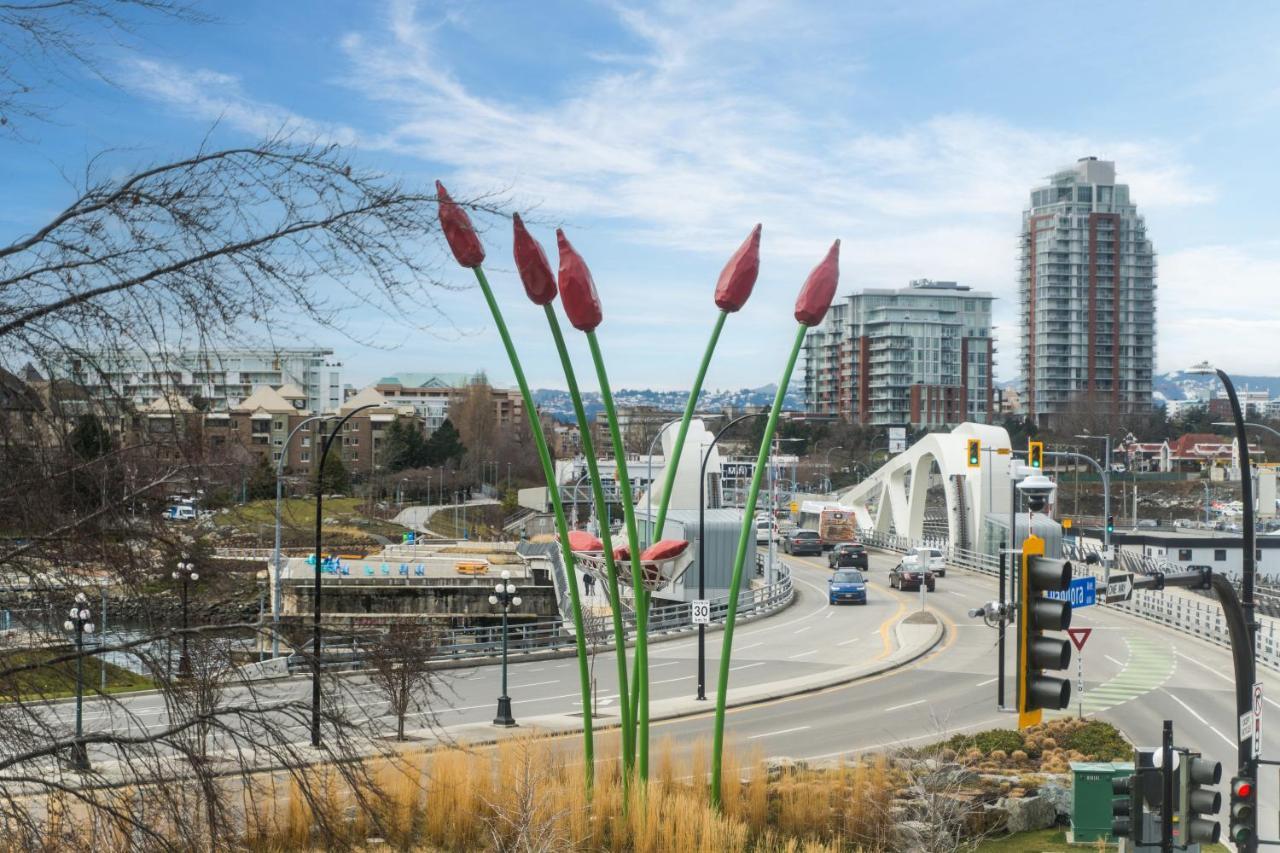 Bridge View By Iris Properties! Victoria