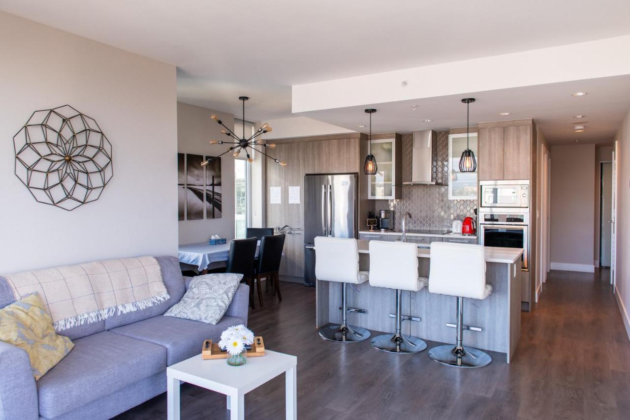 Modern And Spacious 2 Bedroom Downtown With Ocean Views Victoria