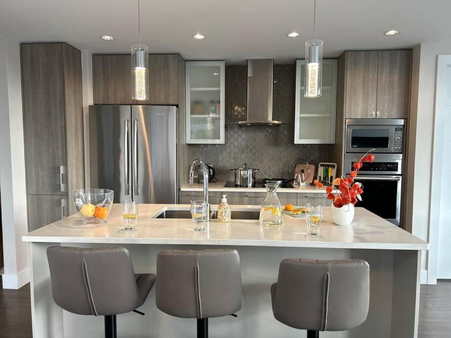 Downtown 2 Bedrooms 950sqft New With Beautiful Views Apartamento Victoria