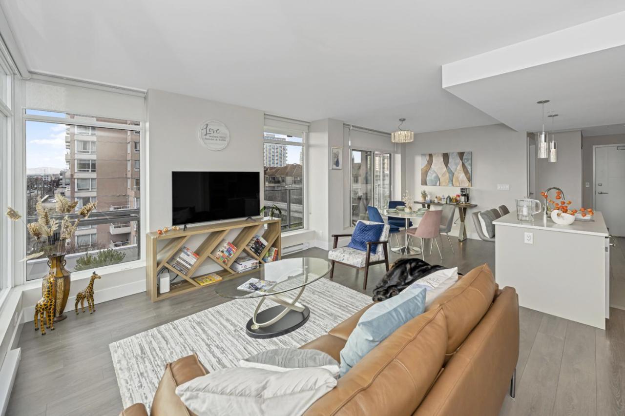 Downtown 2 Bedrooms 950sqft New With Beautiful Views Victoria