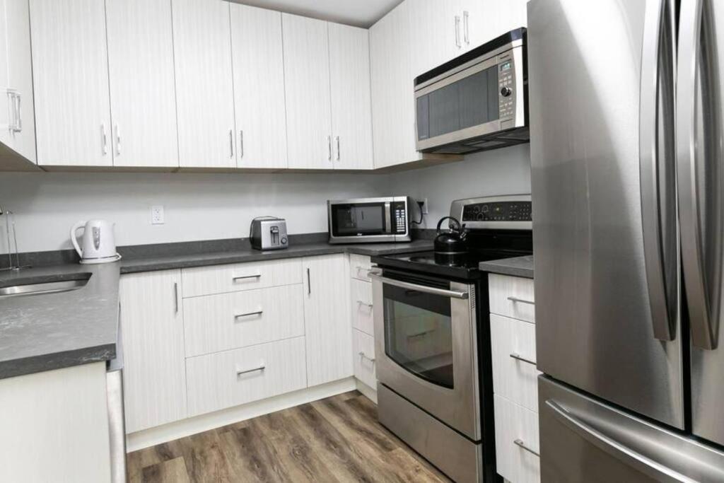 Cute 2bedroomsuite Close To * Victoria