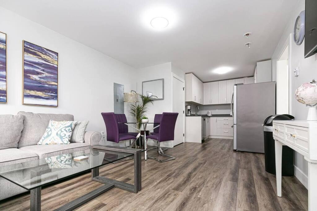 Cute 2bedroomsuite Close To Victoria