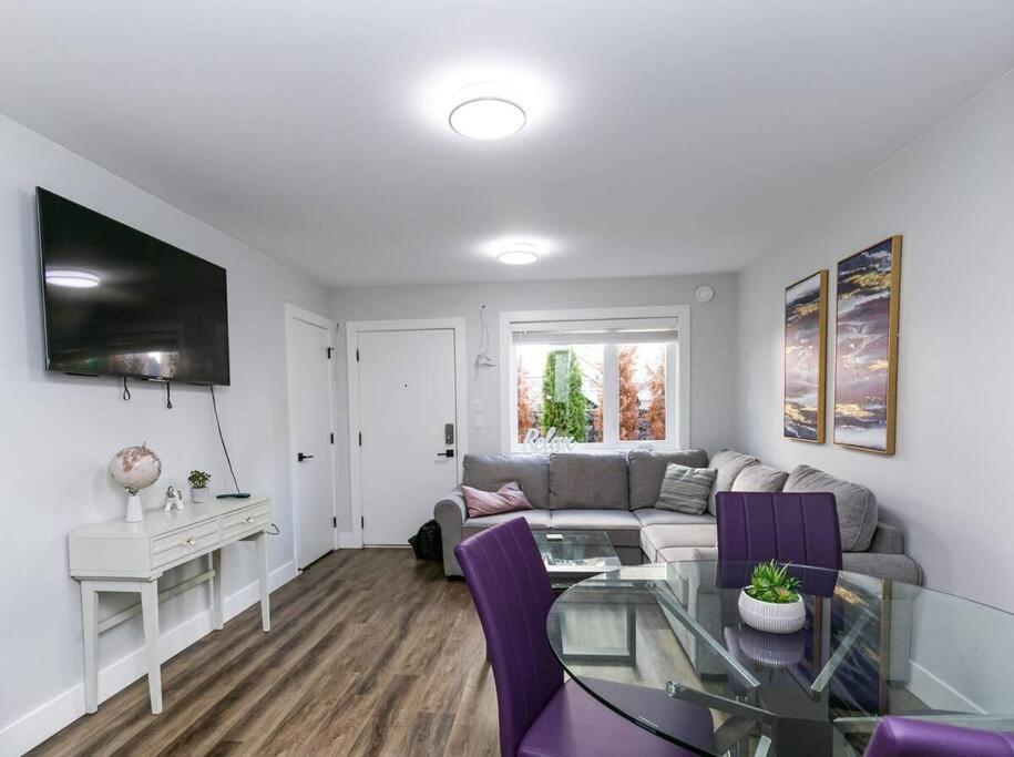 Cute 2bedroomsuite Close To Apartment