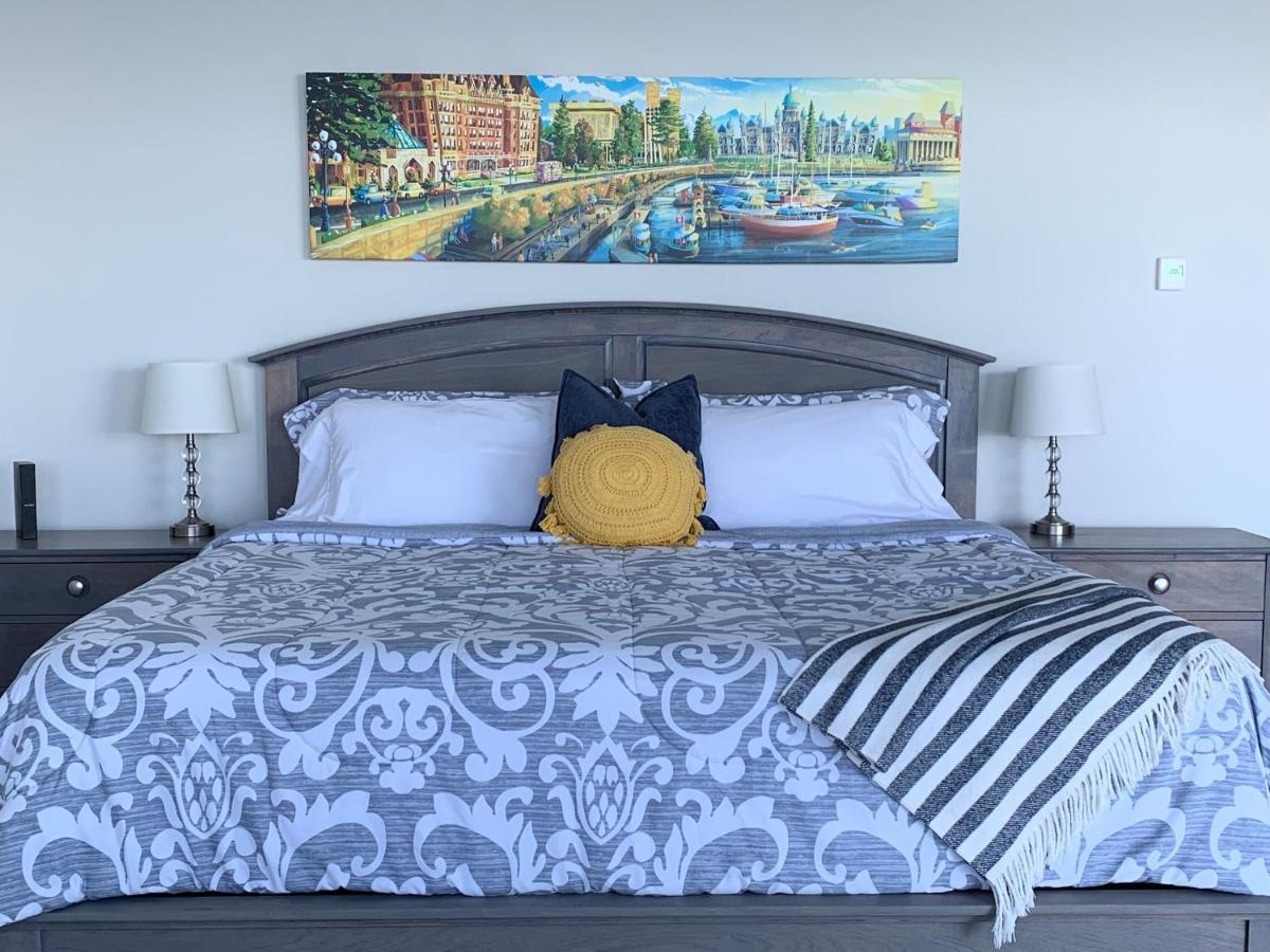 Ocean Front Private * Victoria