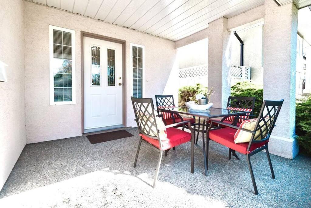 Monthly Furnished Bright Beautiful 3bedroom * Victoria