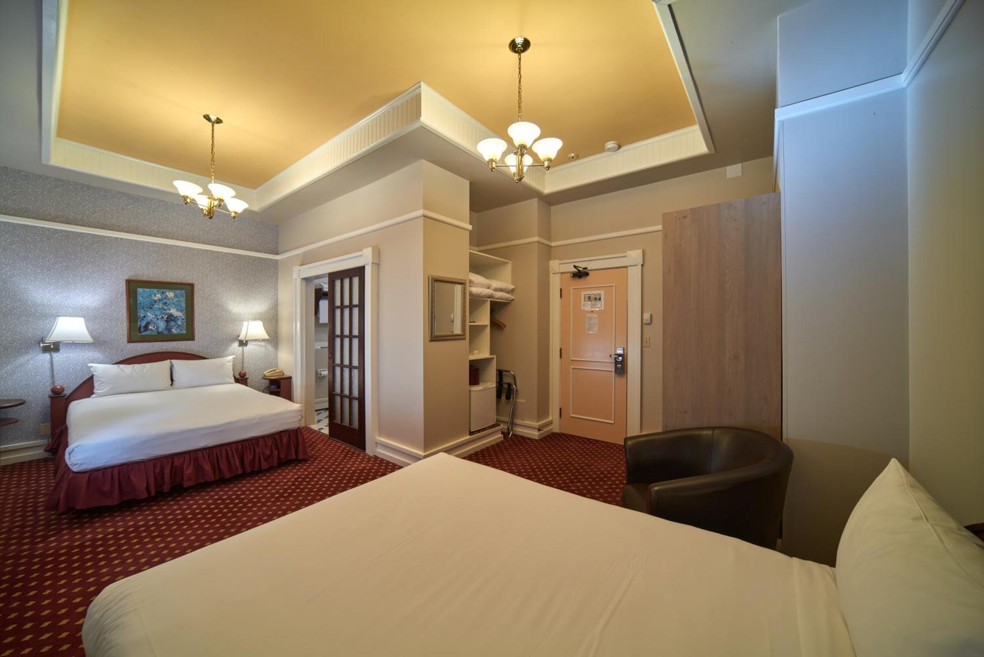 Hotel The Bedford Regency 3*