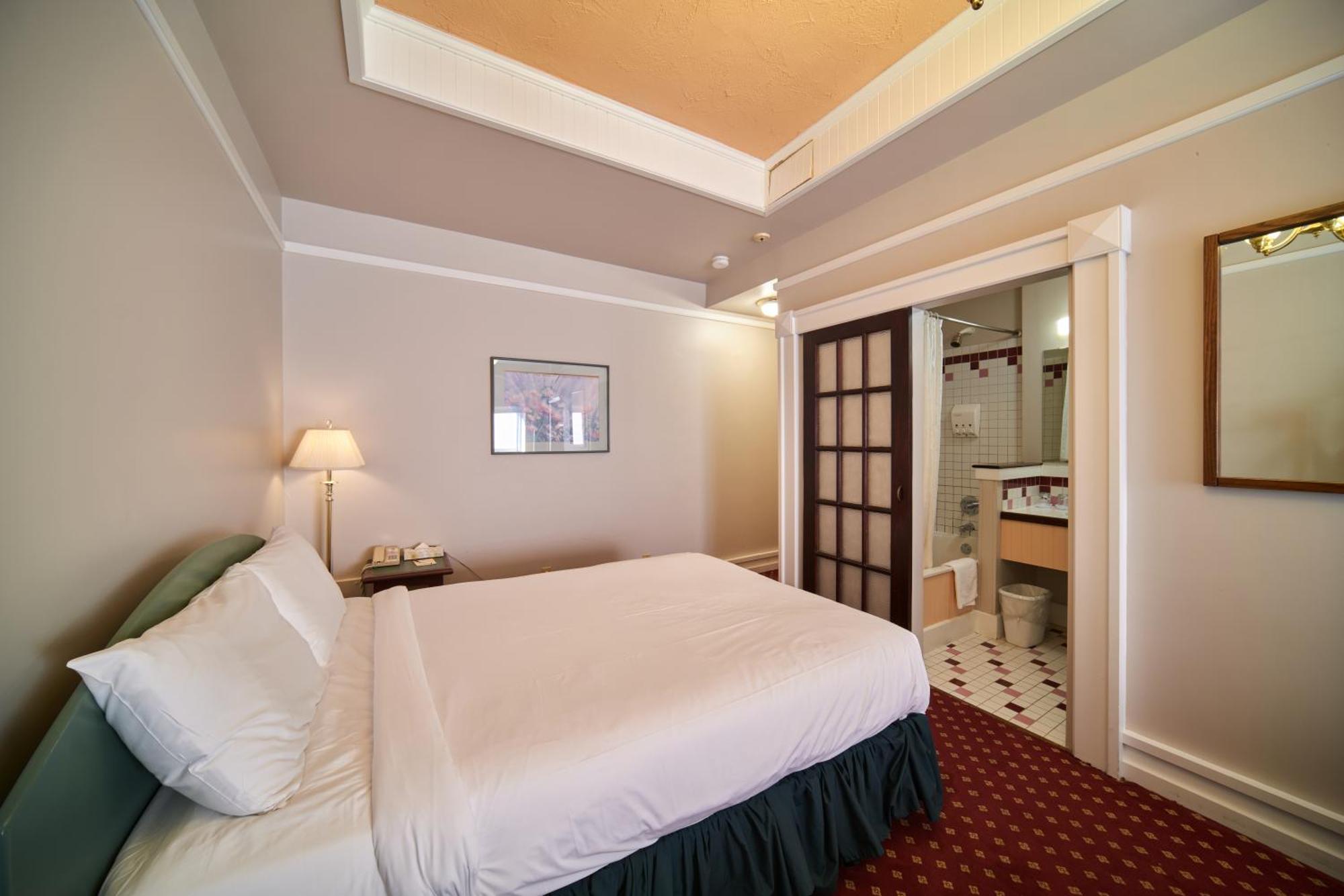 Hotel The Bedford Regency