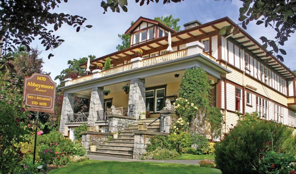 Abbeymoore Manor