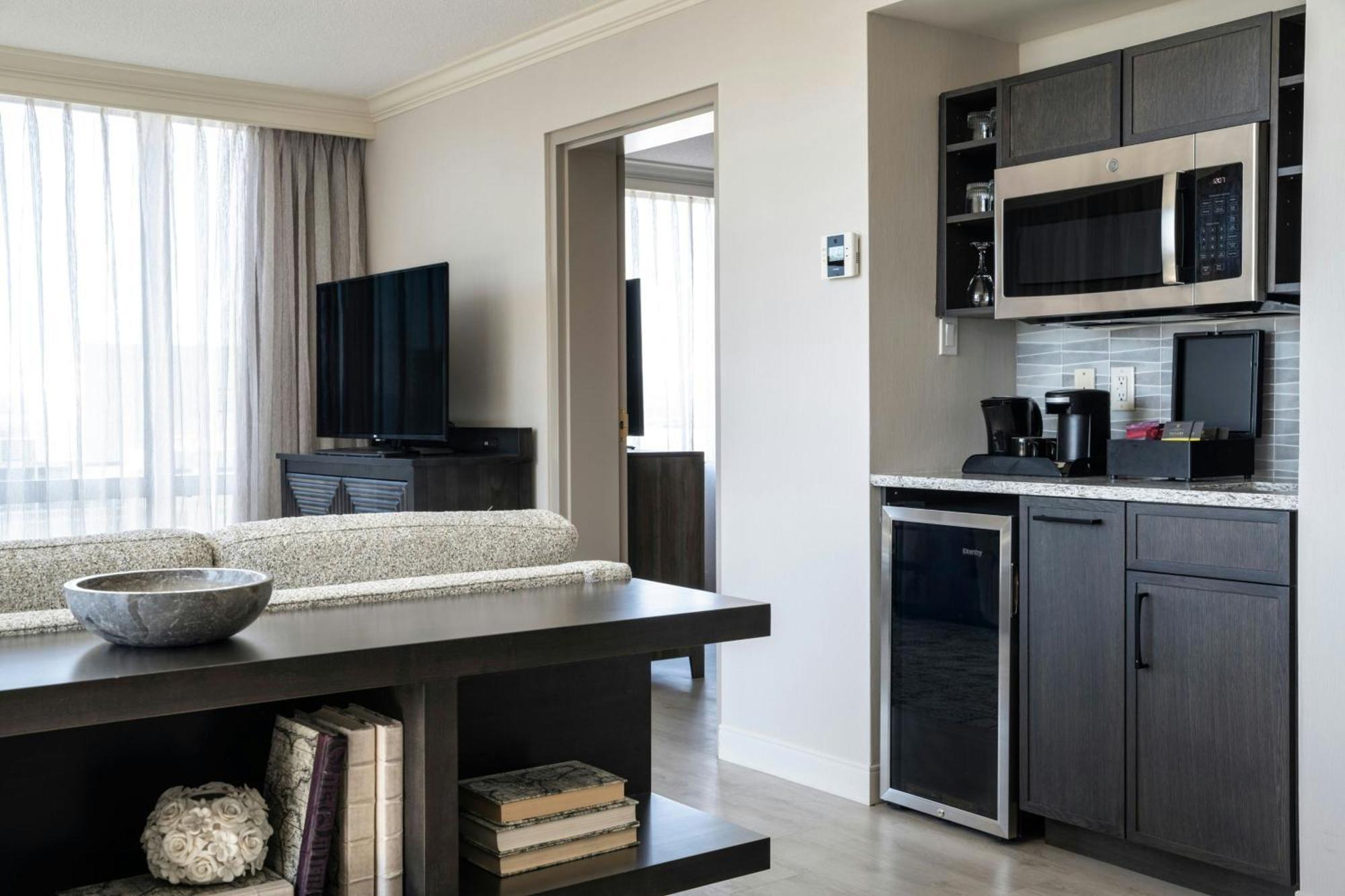 Marriott Inner Harbour 4* Victoria