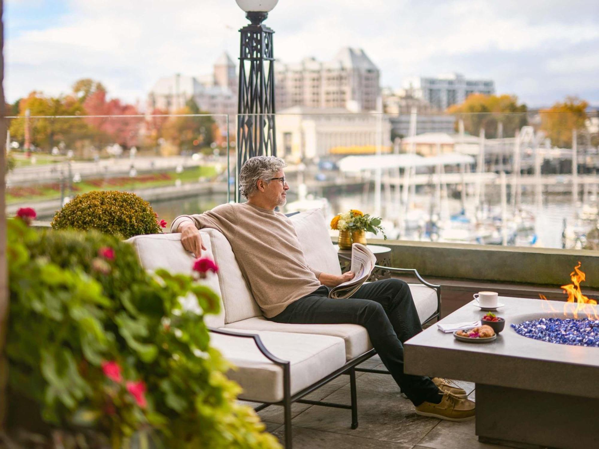 Fairmont Empress 5*