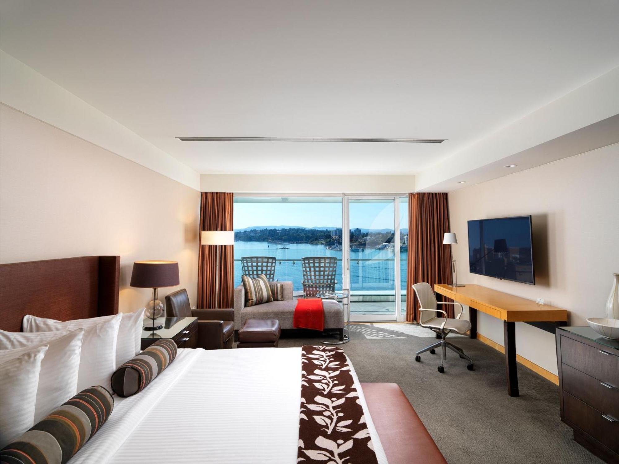 Hotel At Laurel Point 4*