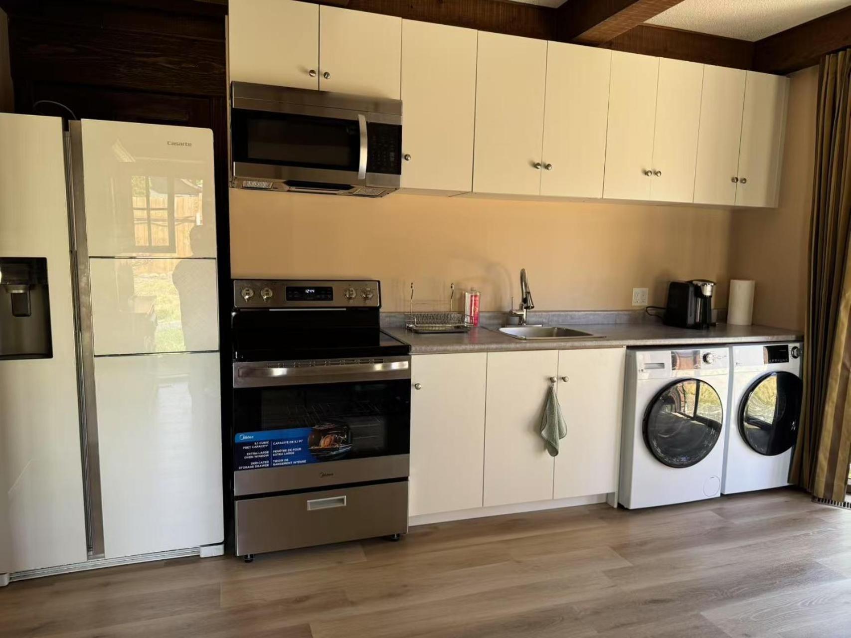 Jason House - Immaculate In A Quiet Seaside Neighbourhood Near Uvic Casa de hóspedes Victoria
