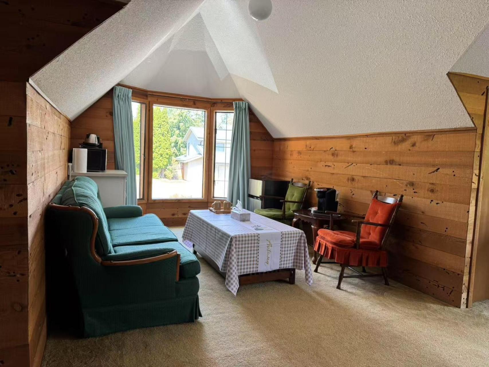 Jason House - Immaculate In A Quiet Seaside Neighbourhood Near Uvic Casa de hóspedes Victoria